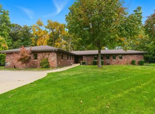 8903 Edison St, Crown Point, IN 46307