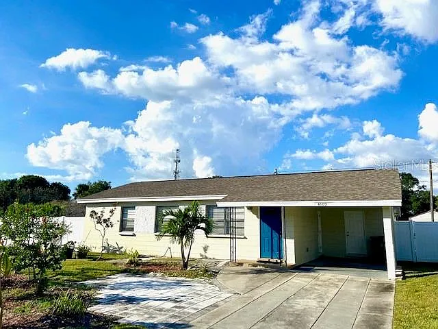 3 bed, 1.5 bath, 1345 sqft, $2,600 — Photo 1