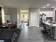 5 bed, 3.0 bath, $2,600 — Photo 4