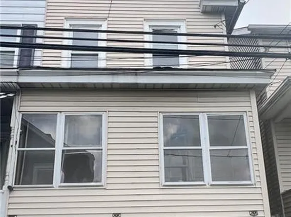 302 W Kline Ave, Lansford, PA 18232