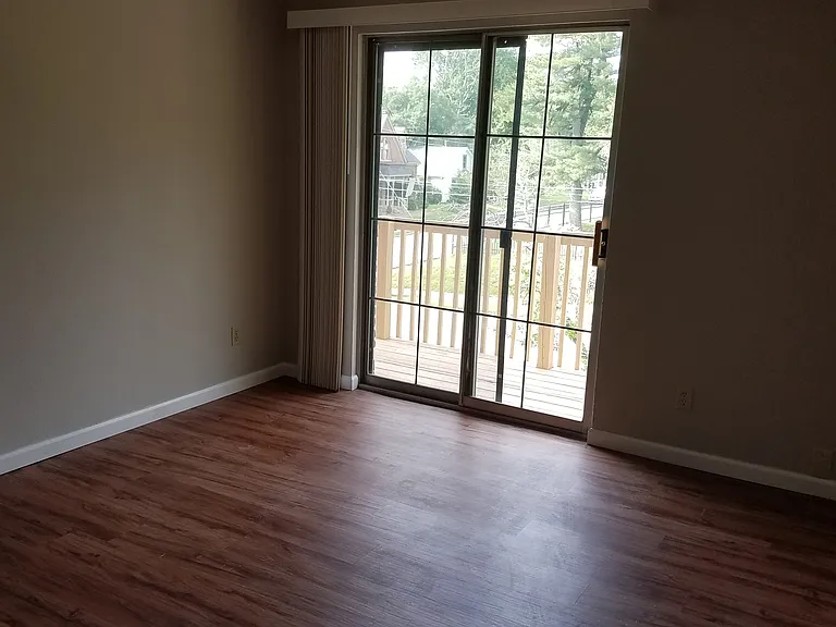 505 N Benton Ave — Photo 37