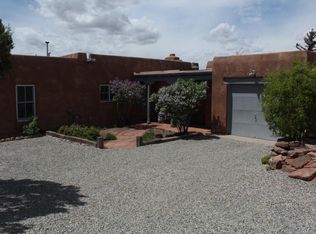 4 Cuesta Rd, Santa Fe, NM 87508