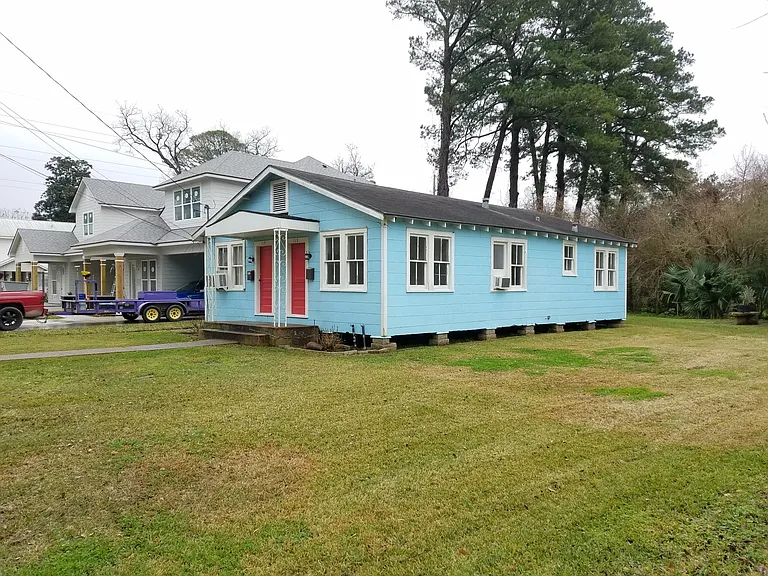 115 Louisa Blvd — Photo 6