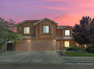 1041 Colibri Ave NW, Los Lunas, NM 87031