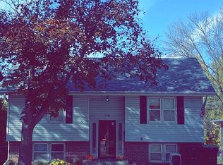 2743 S Coral St, Sioux City, IA 51106
