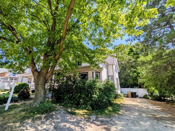 1907 E Washington Ave, Madison, WI 53704