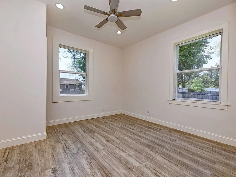 330 Naugatuck Ave — Photo 29
