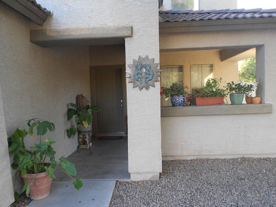 1st image of 3216 S 81st Dr