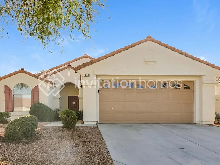 1853 Vista Pointe Ave — Photo 1