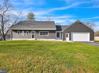 6146 Pine Rd, Thomasville, PA 17364