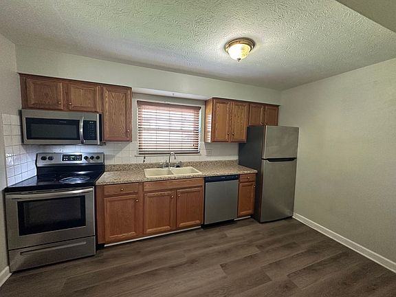 2nd image of 31624 N Marginal Dr APT D