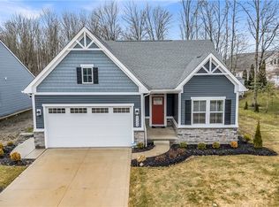 15224 Timber Ridge Dr, Middlefield, OH 44062