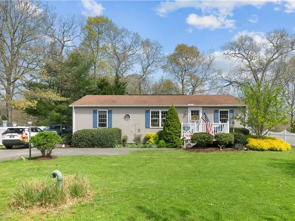 408 Leisure Dr, South Kingstown, RI 02879