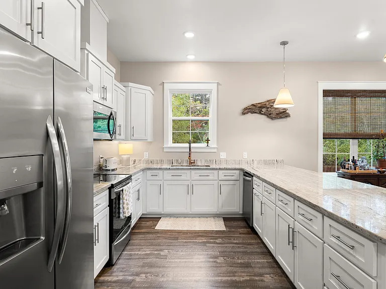 156 Summer Breeze Ln — Photo 13