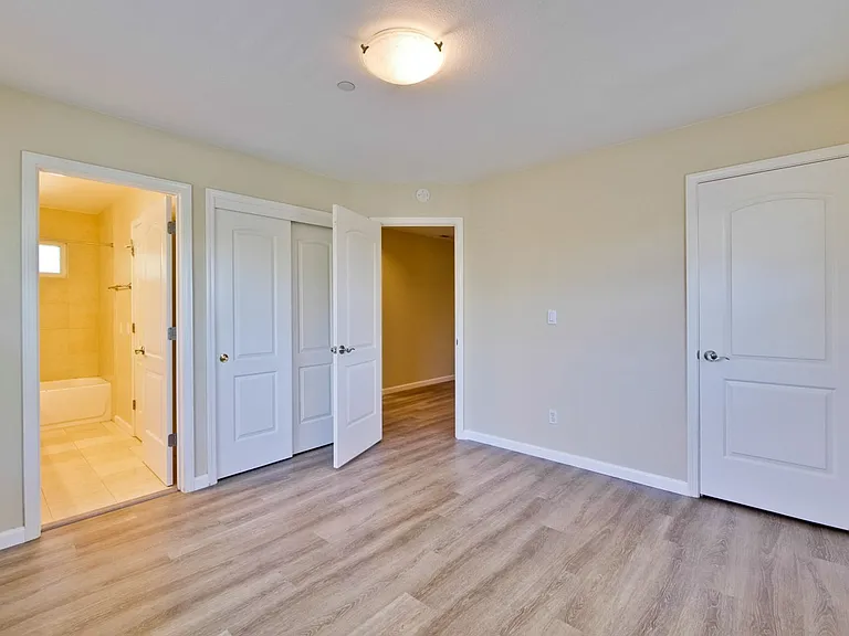 352 Beemer Ave — Photo 43