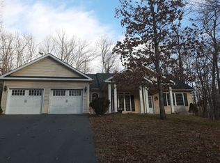 1508 Lakeview Dr, Cross Junction, VA 22625