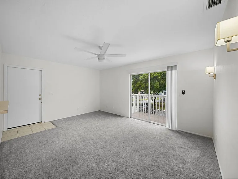 3401 New South Province Blvd #4 — Photo 5