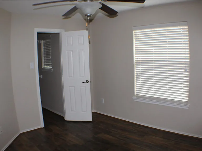 6431 Densberry Ln — Photo 25