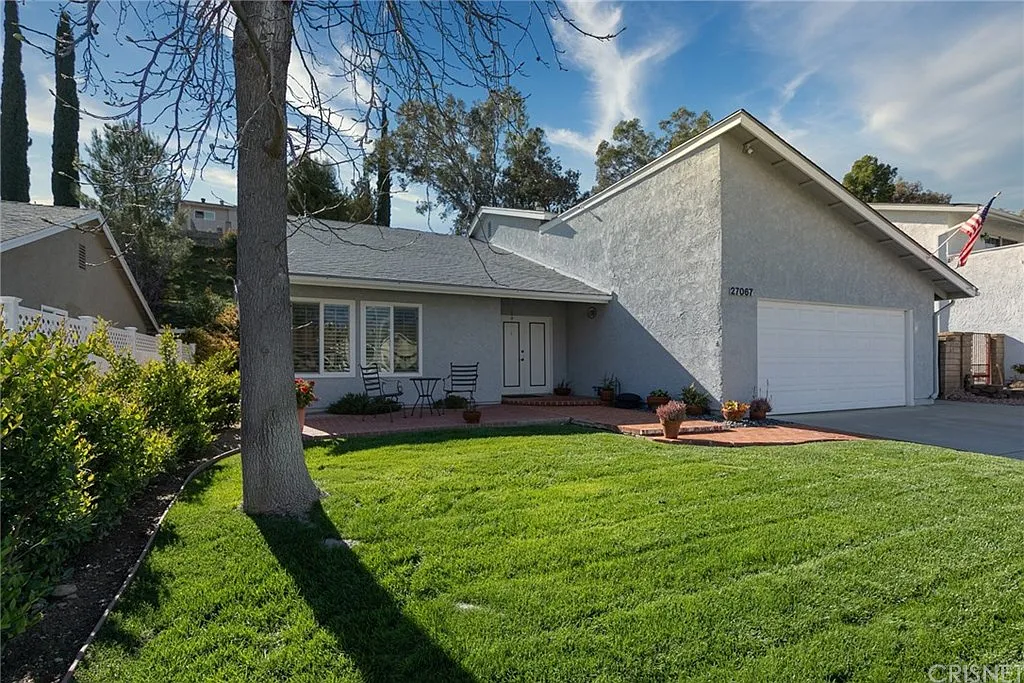27067 Alabastro Dr photo 1