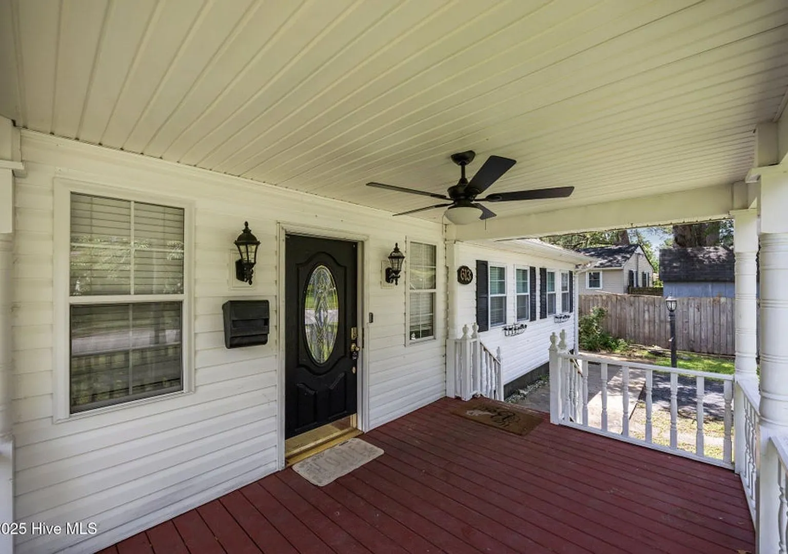 Spacious updated home in Jax - Pet Friendly - Great Location — Photo 3