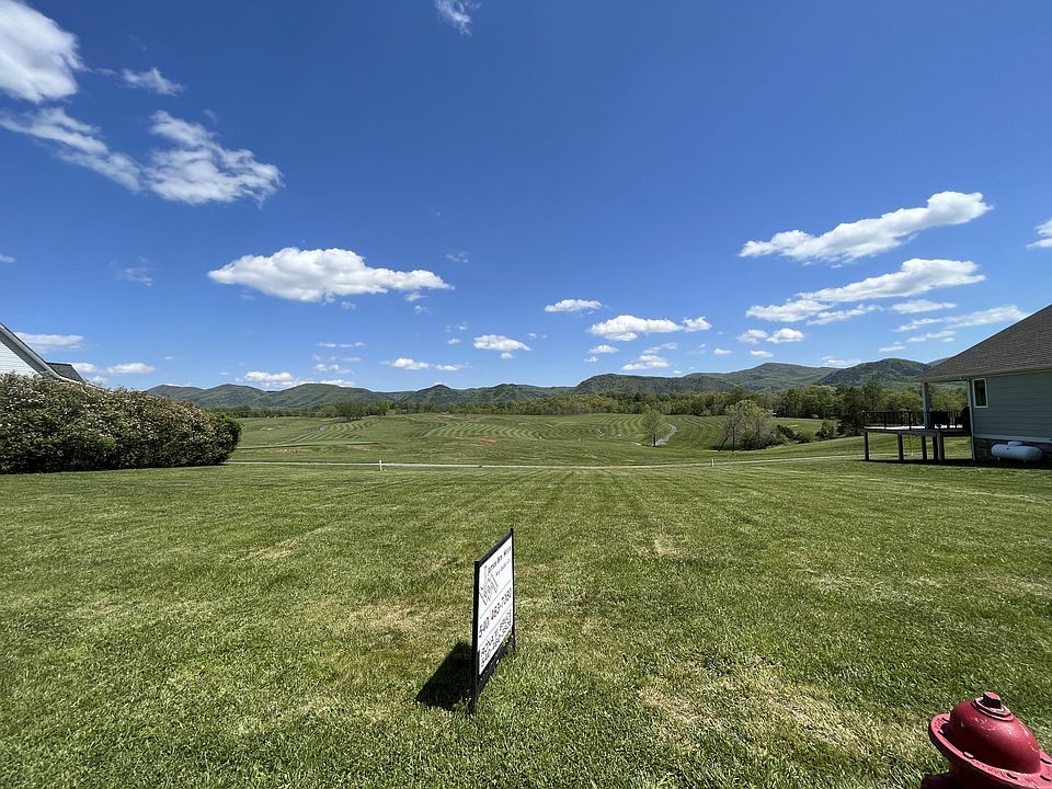1st image of 14 Vista Links Dr