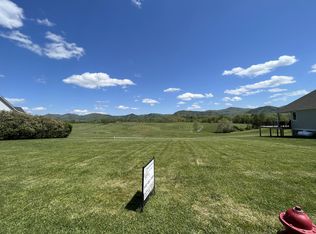 14 Vista Links Dr, Buena Vista, VA 24416