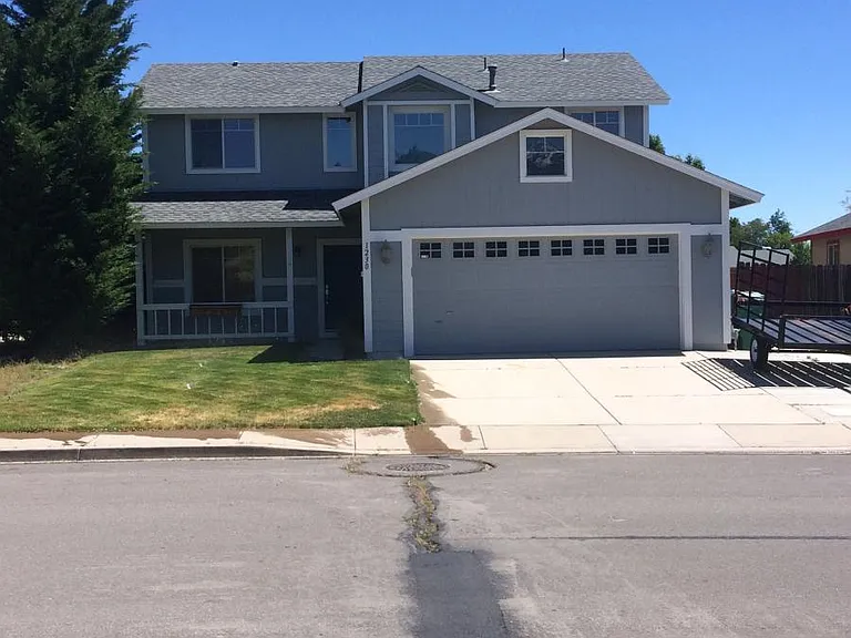 1230 Crosswater Dr — Photo 1