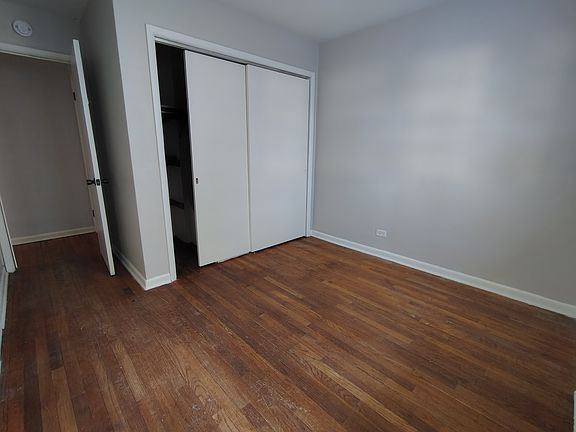 5th image of 2710 N Rockton Ave