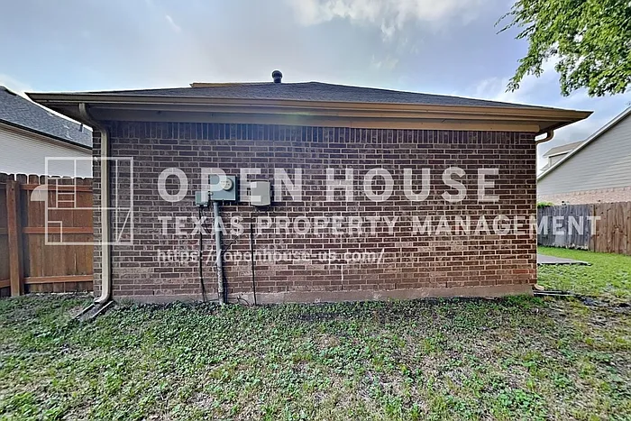 2129 Carrington Ave — Photo 22