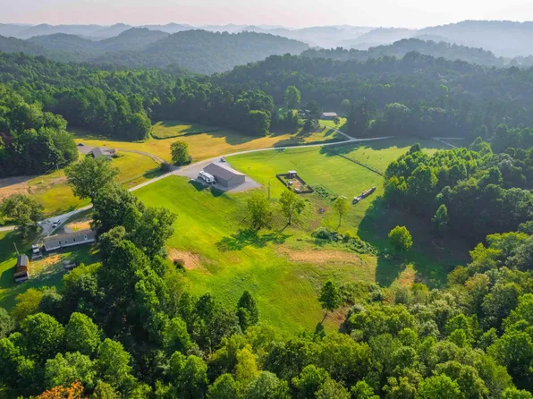 773 Midnight Stable Rd, Manchester, KY 40962