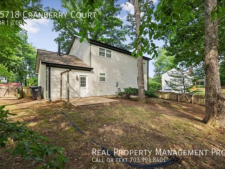 15718 Cranberry Ct — Photo 18