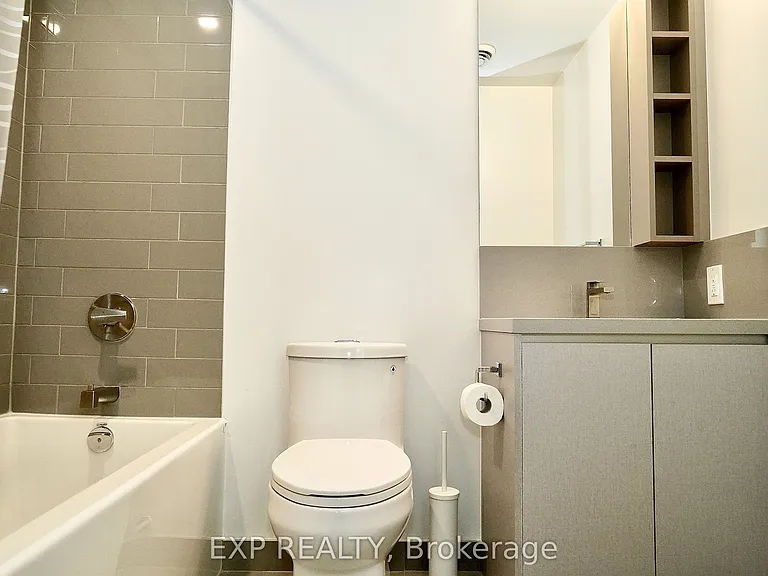 319 Jarvis St #4711 — Photo 7
