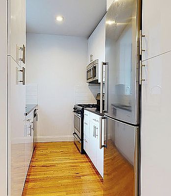 4th image of 120 W 112th St APT 6D
