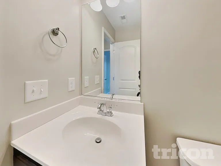 219 Plains Dr — Photo 12