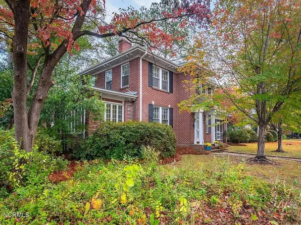 1101 Johnston St, Greenville, NC 27858