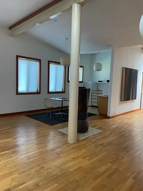 Studio, 1100 sqft, $2,100 — Photo 4