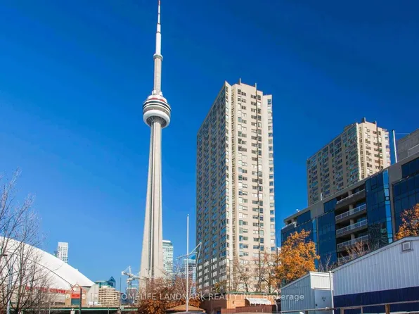 270 Queens Quay W, Toronto, ON