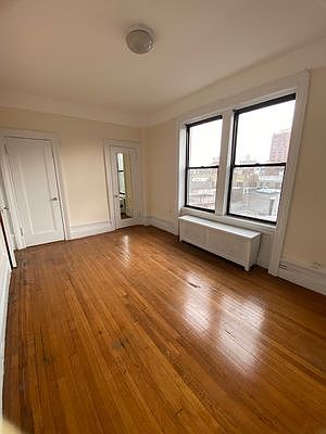 5th image of 510 Cathedral Pkwy #7F