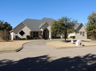 1808 NE 29th St, Lawton, OK 73507