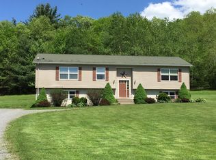 9 Fessenden Rd, Roulette, PA 16746