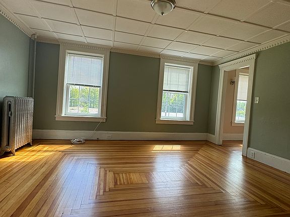 2nd image of 200 King St #10940274