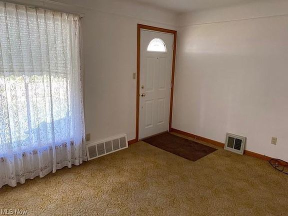 3rd image of 1827 E 294th St