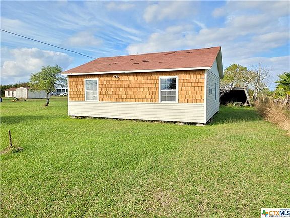 3rd image of 222 Lou Lou Ln E
