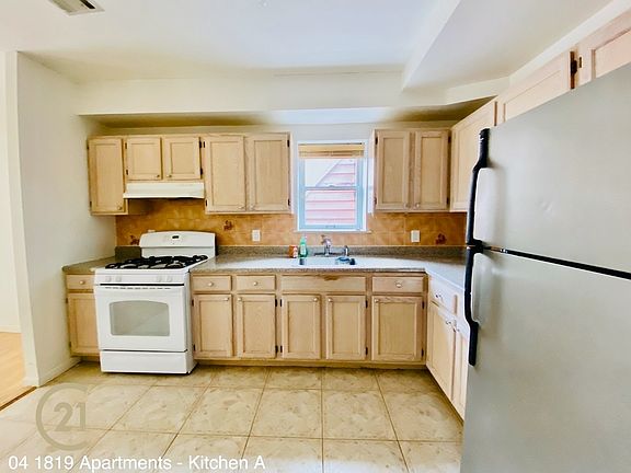 5th image of 1819 E 13th St #1