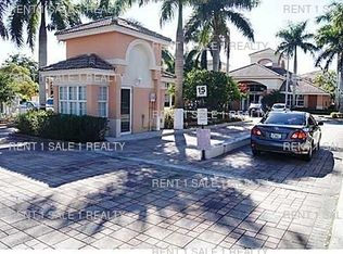 7521 SW 28th St, Davie, FL 33314