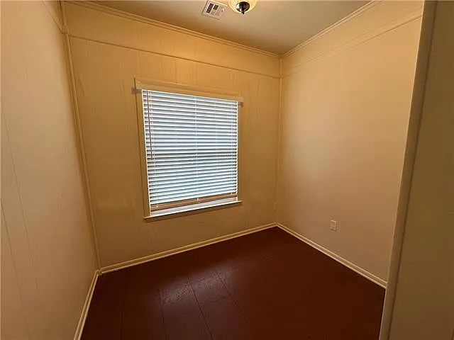 2340 Audubon St — Photo 5