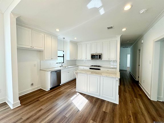 4th image of 9986 Couret Dr