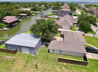 3601 17th St N, Texas City, TX 77590