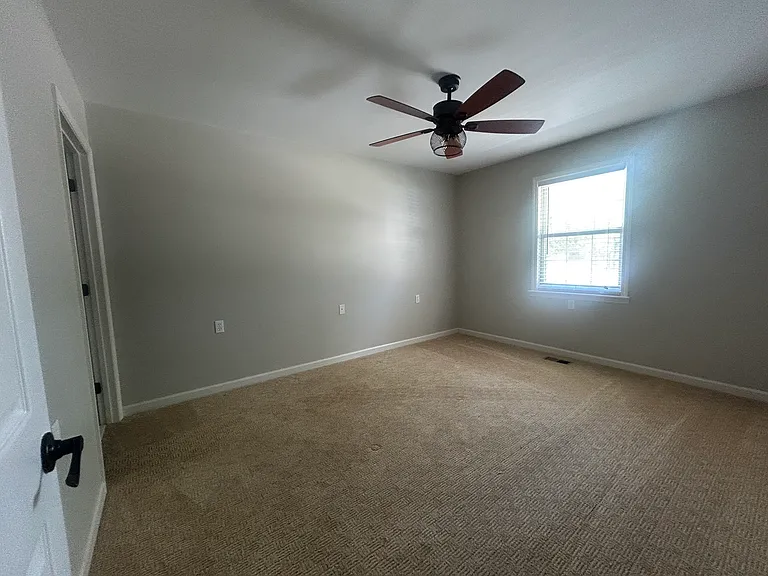 17 Hawthorne Trl — Photo 10