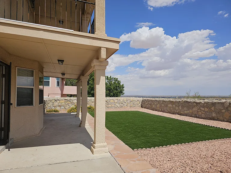 4352 Loma Del Norte Dr — Photo 10